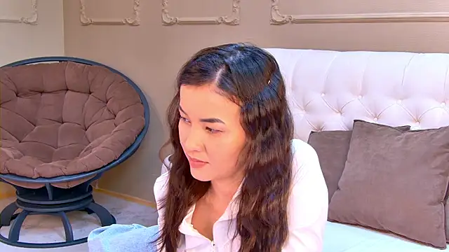 cordeliawow online show from April 22, 6:10 am