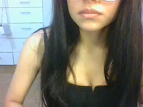 omifresita online show from March 27, 1:45 pm