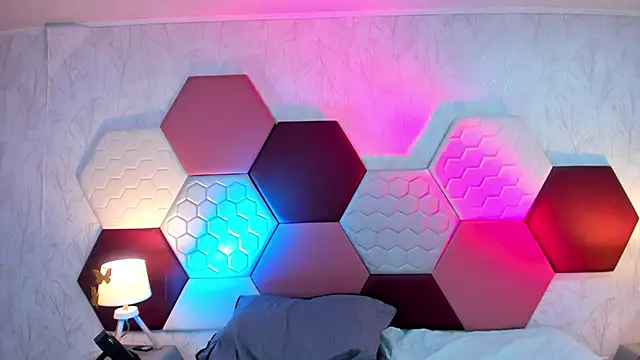 AriaRous online show from June 23, 5:11 pm