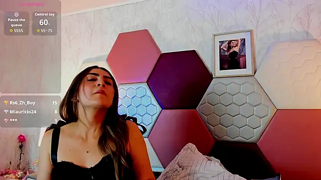 AriaRous online show from March 10, 8:24 pm