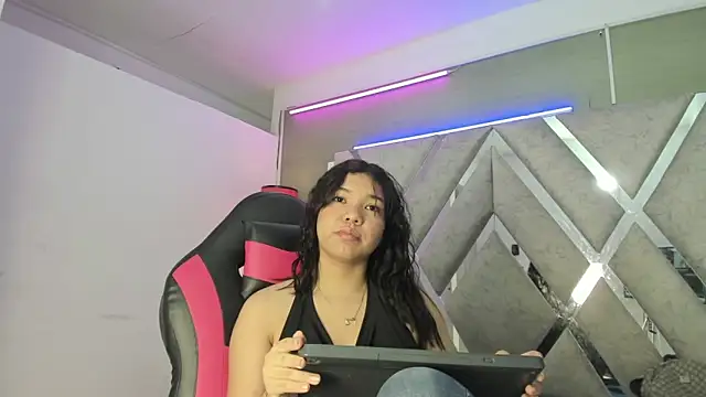 naileth 1 online show from December 20, 7:40 pm