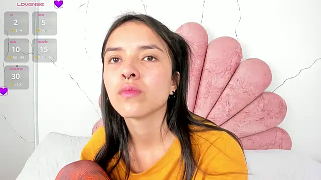 Cherrybombs  online show from February 5, 2:09 pm