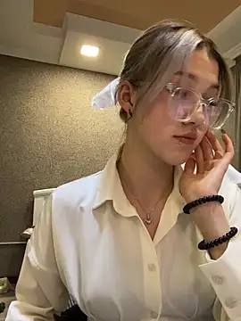 lilXdomii online show from January 13, 11:31 pm