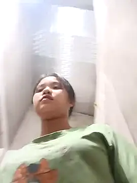 Pretty-haert online show from April 21, 1:09 am