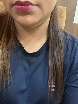 Naughtypreeti online show from December 19, 3:37 pm