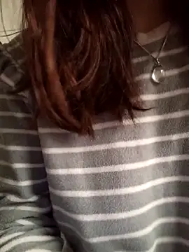 gatitachula93 online show from April 27, 9:06 am