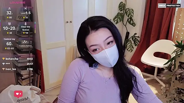 nayomi 34f online show from April 6, 4:57 am