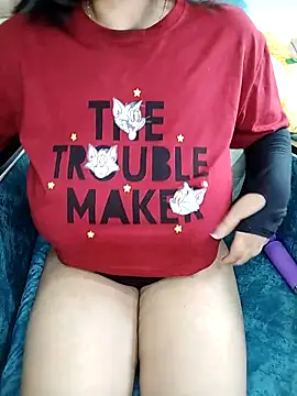 CherrychloeXO online show from April 25, 6:05 am