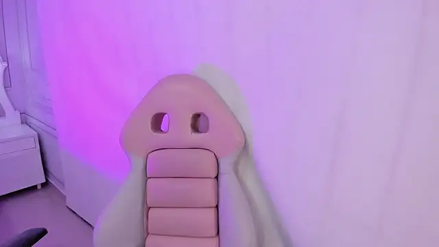 Miss dare online show from April 25, 12:41 pm