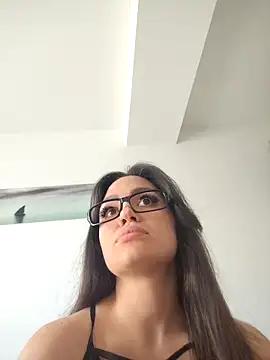 SiennaLuxexx online show from April 18, 12:51 pm