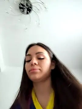 SiennaLuxexx online show from April 28, 11:47 am