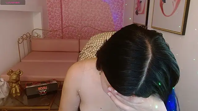 Nina harpper  online show from March 24, 1:05 pm