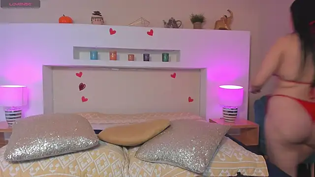 AnikaRomanoff  online show from April 23, 12:29 pm