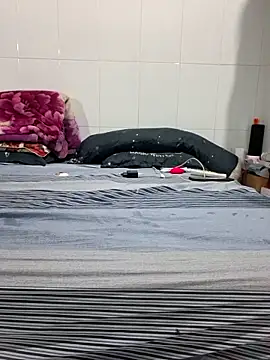 felicity chloe online show from April 23, 2:19 pm