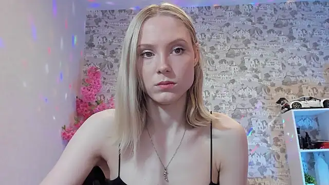 Gina Gina love online show from May 6, 1:09 am