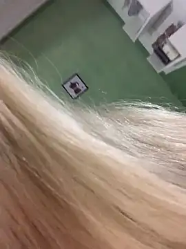 ninfetinhagata online show from December 2, 11:40 pm