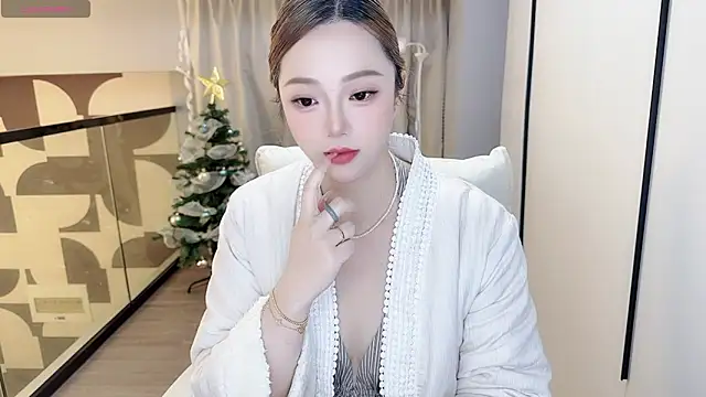 Star-XinX online show from February 8, 1:04 pm