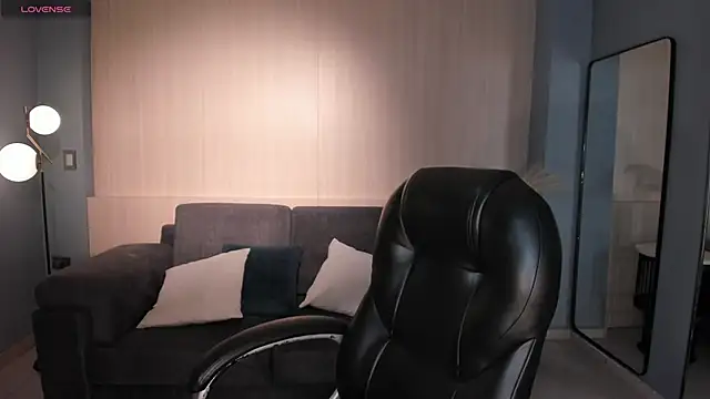 MadisonKane online show from April 20, 11:13 am