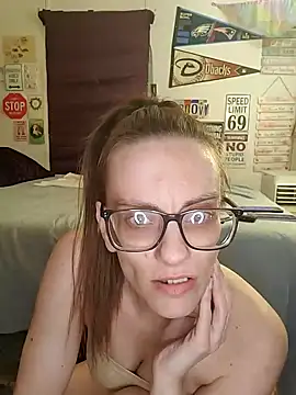 snowbird1117 online show from April 28, 5:00 am