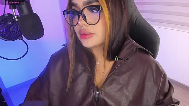 asheryn online show from April 18, 1:41 am