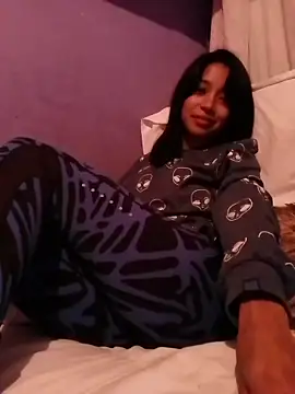 Honey bun06 online show from December 15, 6:18 am