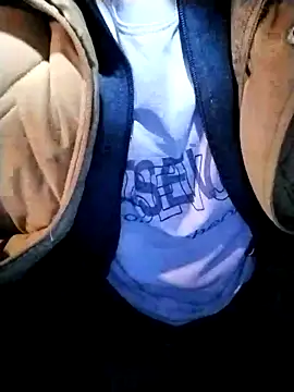 muutoo online show from December 19, 3:26 pm