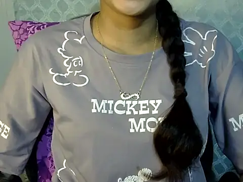 Shab M online show from March 8, 3:38 pm