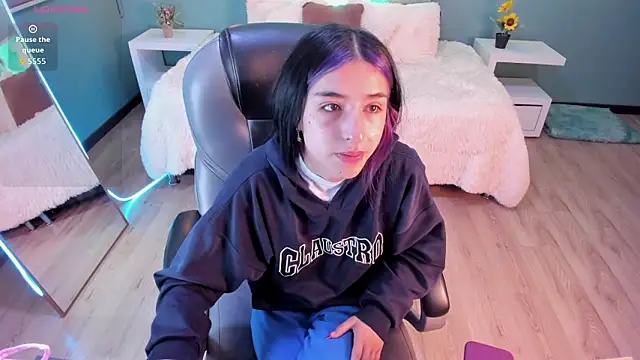 Celeste Rous   online show from March 19, 1:04 pm