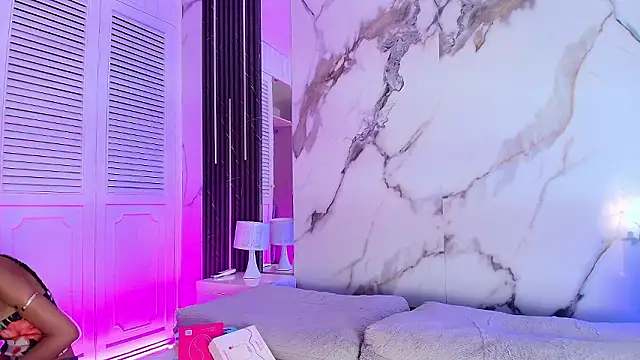 BellaHarpeer online show from March 18, 8:03 pm