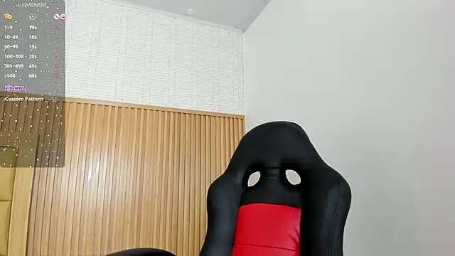 VENUSGREYS1 online show from January 16, 12:45 pm