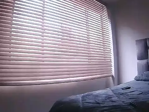 Fernanda andrew online show from April 27, 3:31 pm