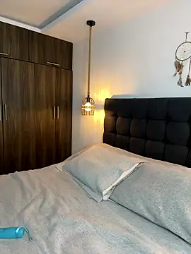 victoria   moon online show from January 16, 6:37 pm