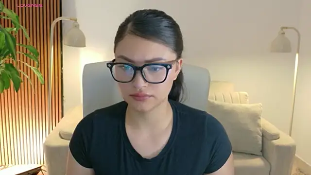 victoria   moon online show from June 10, 2:16 pm