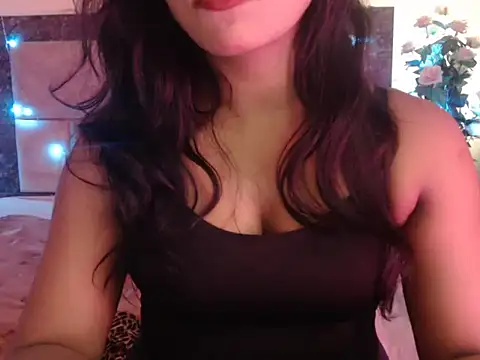 Lola Bebe online show from April 9, 6:19 am