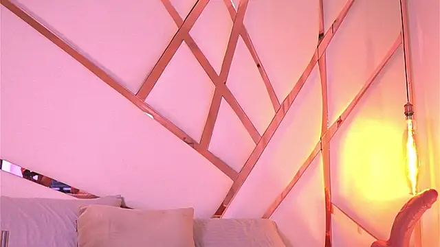 Sophie-velvet online show from June 3, 7:41 pm