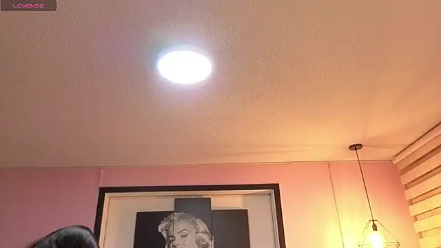 Sara valderrama  online show from April 25, 4:15 pm