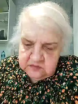 HapinessLovee online show from April 18, 7:51 pm