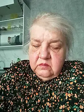 HapinessLovee online show from April 23, 7:05 am