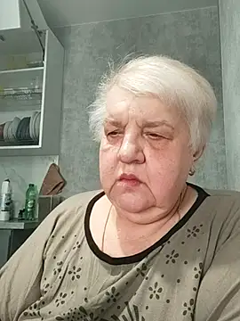 HapinessLovee online show from April 25, 3:42 pm