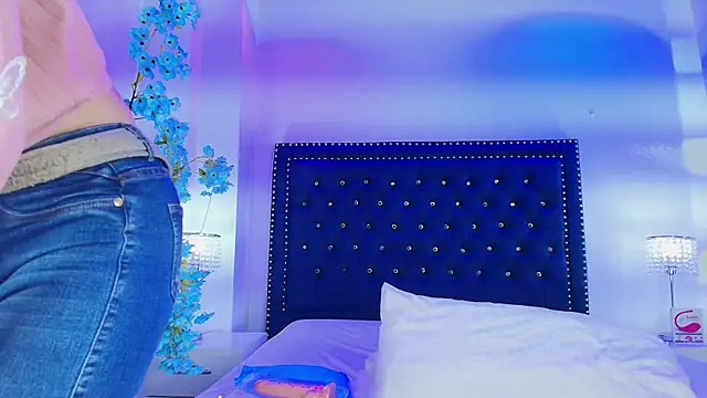 Velora nigth online show from January 10, 11:48 am