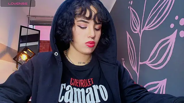 Kiara Fox   online show from June 10, 9:13 pm