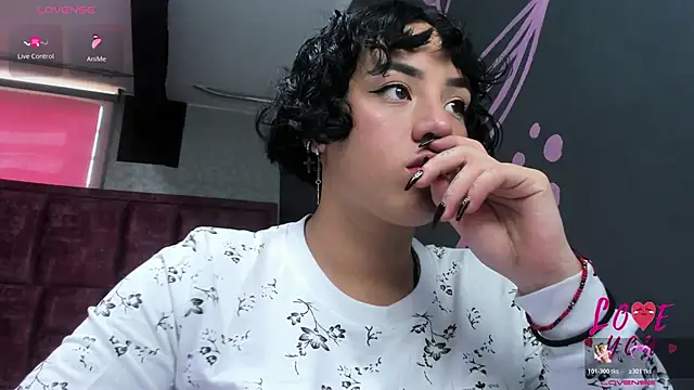 Kiara Fox   online show from February 18, 7:57 pm