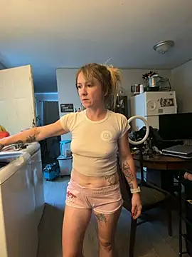 alluringpixie online show from June 7, 1:07 pm