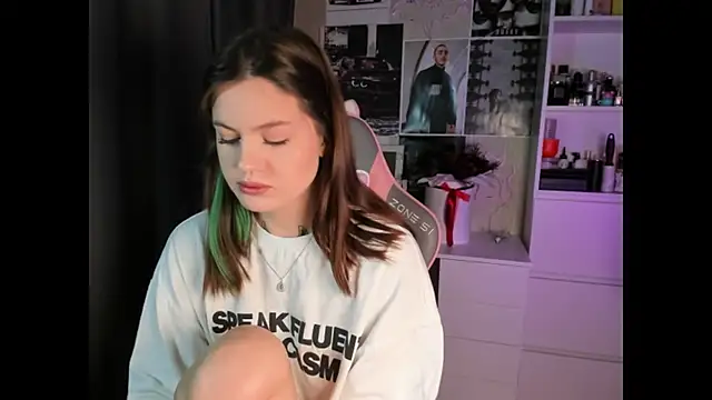 NikkieKitty online show from January 17, 1:29 pm