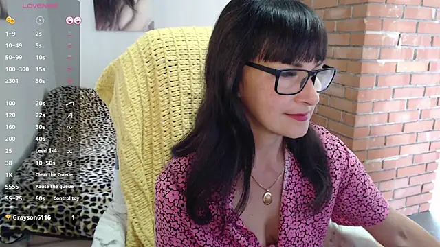 Eila Morigan online show from June 20, 9:35 am