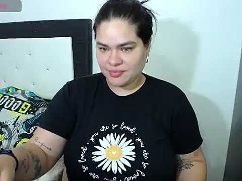 NinaFuentes2X online show from August 8, 4:42 am