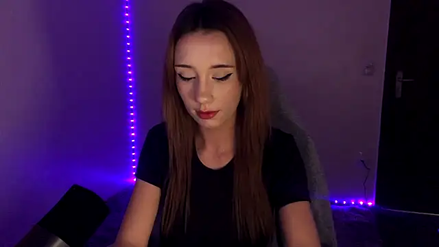 ellienymph online show from January 6, 3:43 am