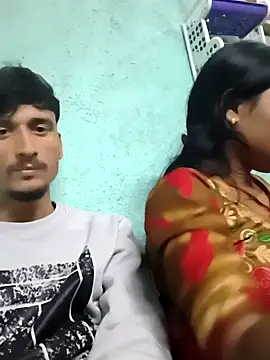 couplegk71 online show from January 18, 4:47 pm