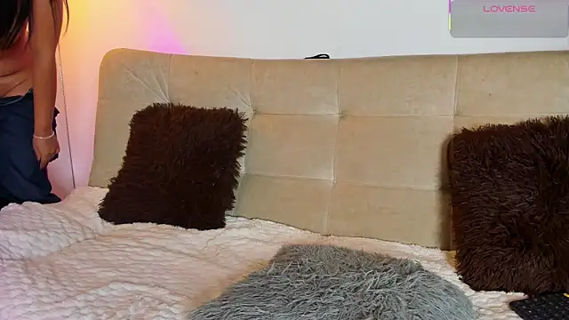 im  fer online show from February 2, 10:20 pm