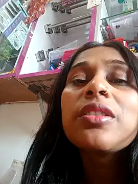 nehakapoor89 online show from March 14, 9:10 am